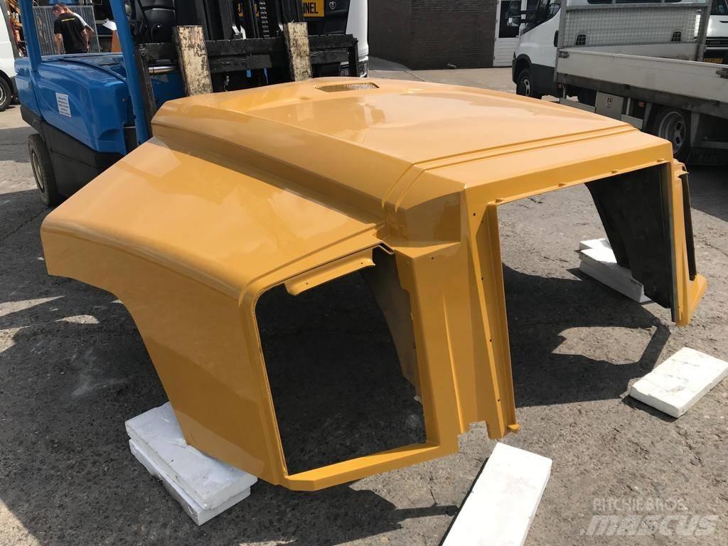 CAT 735 B Hood Châssis et suspension