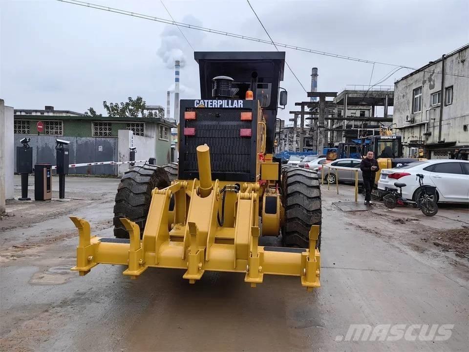 CAT 140H Niveleuse