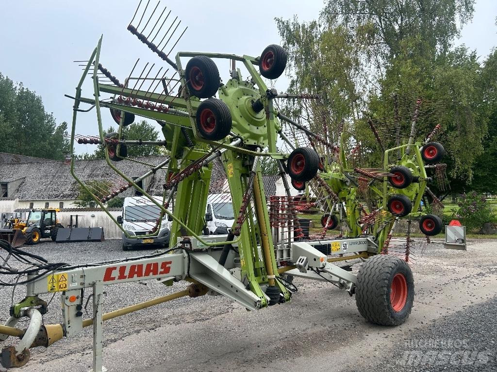 CLAAS Liner 3000 Rateau faneur