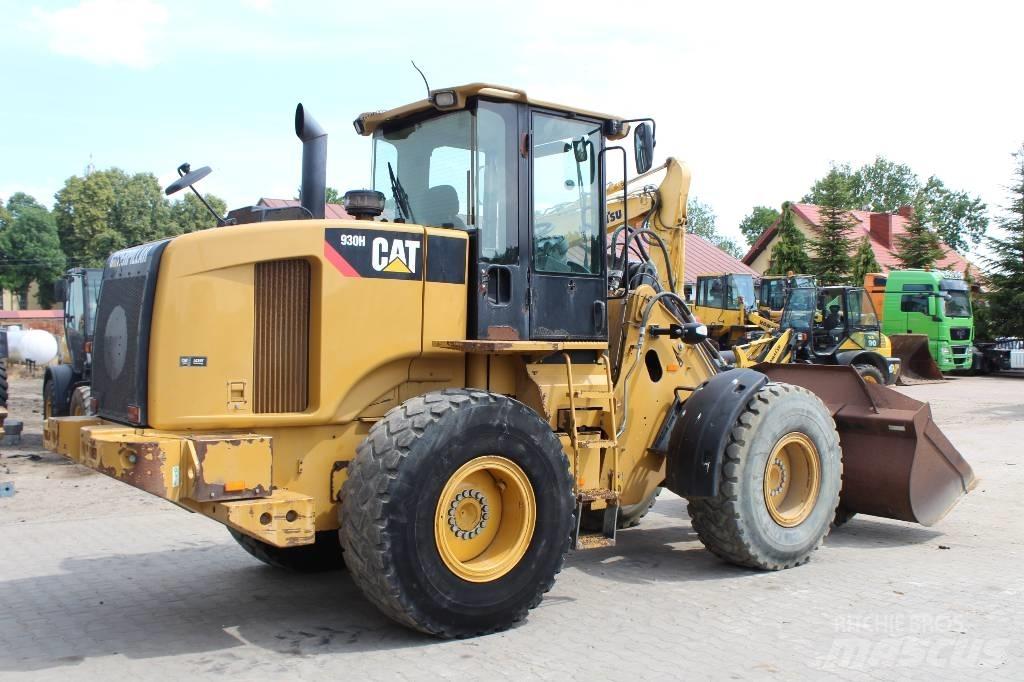 CAT 930 H Chargeuse sur pneus