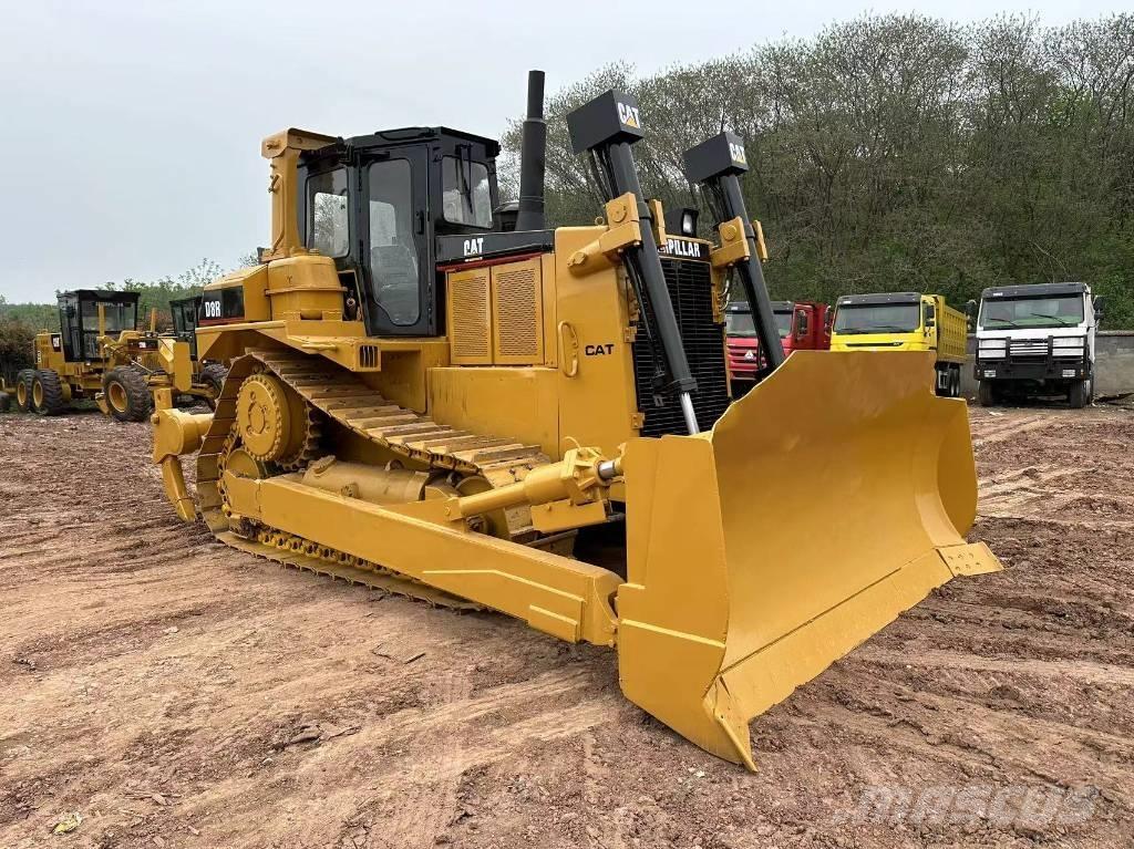 CAT D 8 R Bouteurs sur chenilles