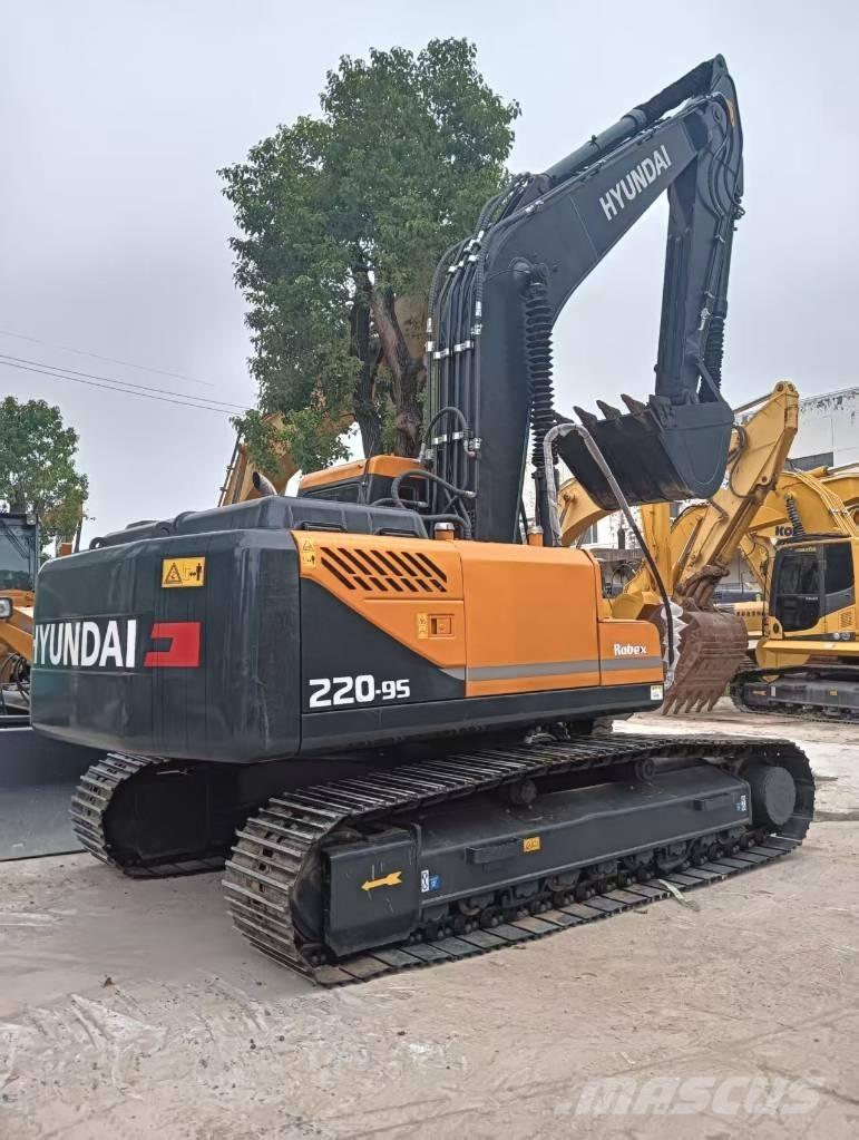 Hyundai 220 LC-9S Pelle sur chenilles