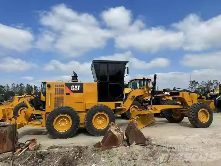 CAT 140 K Niveleuse