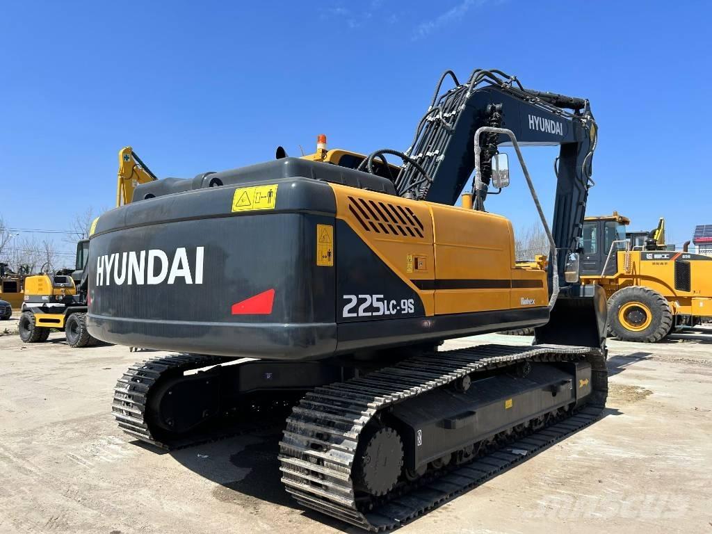 Hyundai 225lc-9s Mini pelle 7t-12t