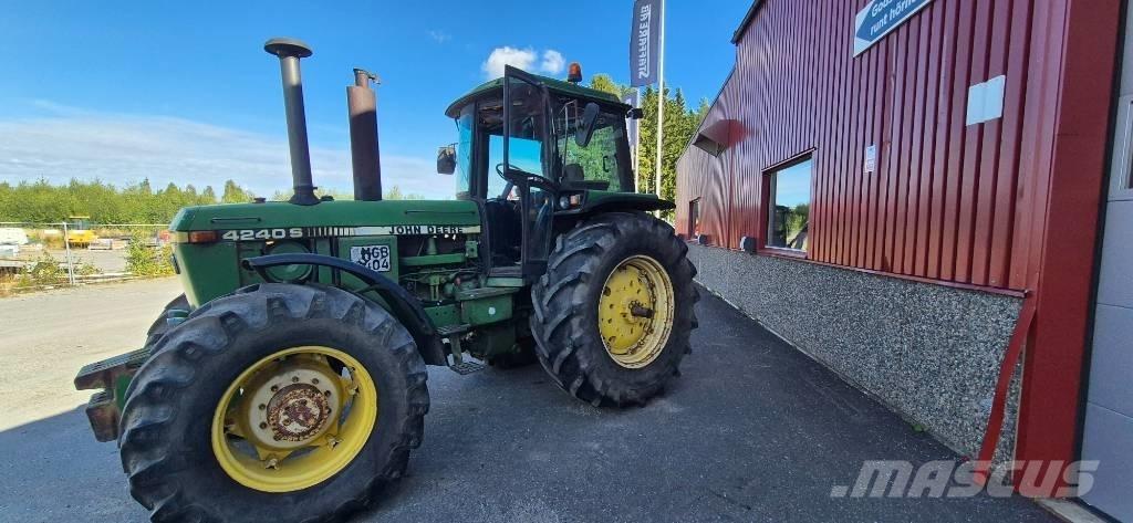 John Deere 4240 S Tracteur