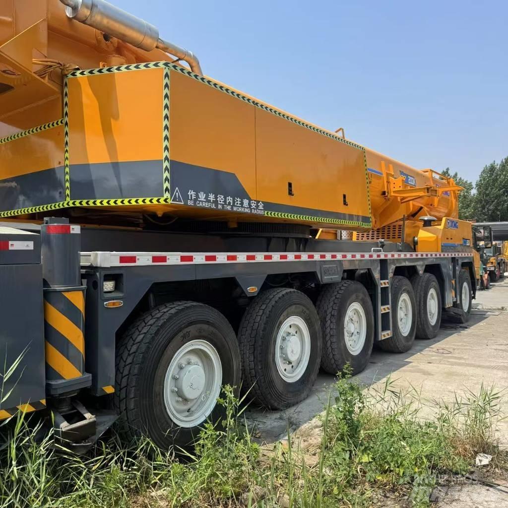 XCMG XCA 200 Grues mobiles
