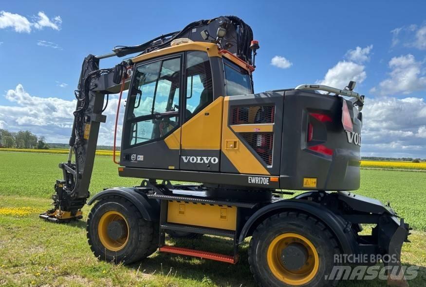 Volvo EWR 170 E Pelle sur pneus