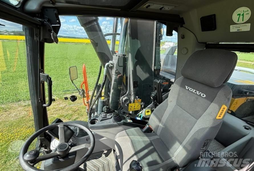 Volvo EWR 170 E Pelle sur pneus