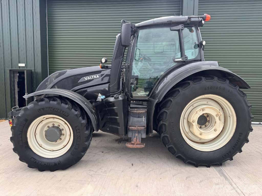 Valtra T 174 Tracteur
