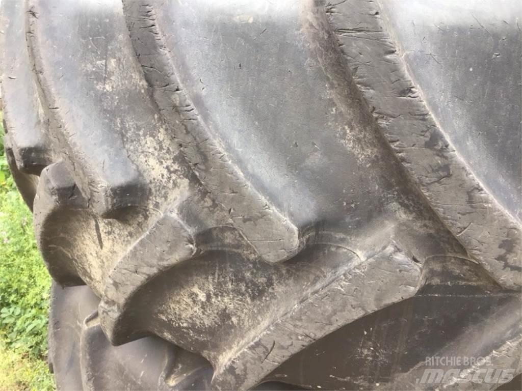 Mitas 680/80R42 Pneus, roues et jantes