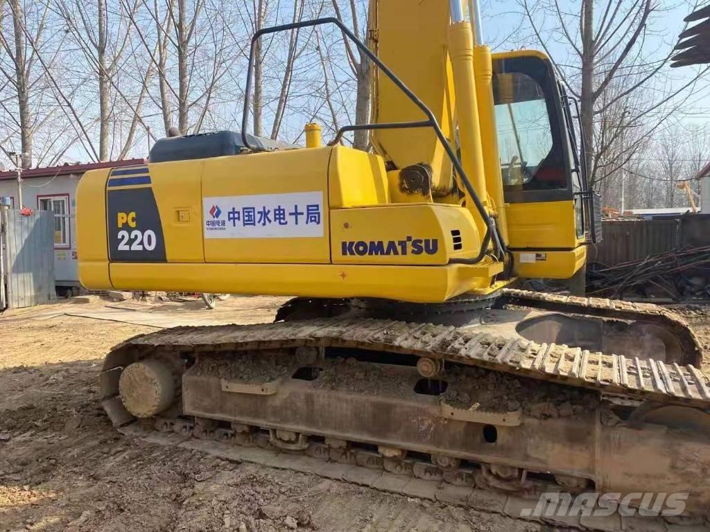 Komatsu PC 220-8 Pelle sur chenilles