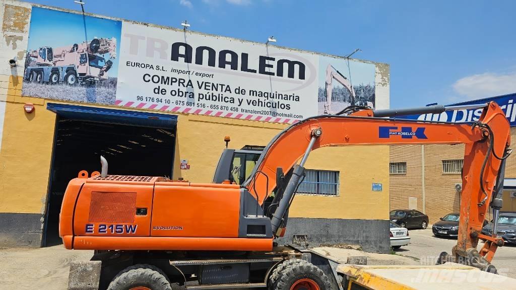 Fiat-Kobelco E215W Pelle sur pneus