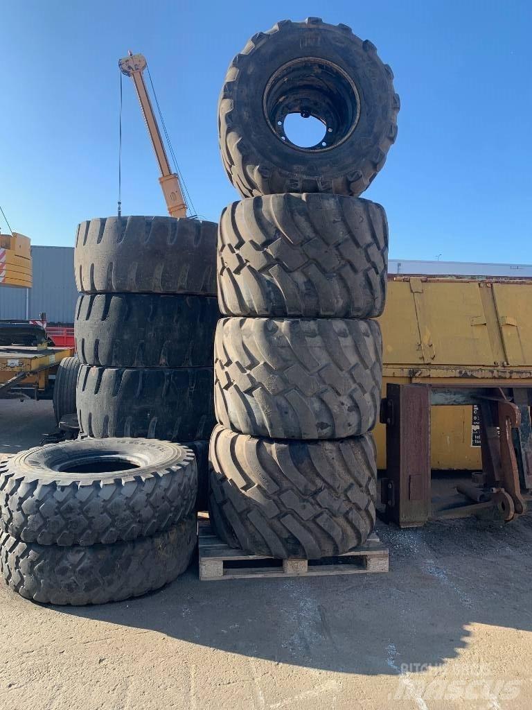 BKT Flotation Radial Pneus, roues et jantes