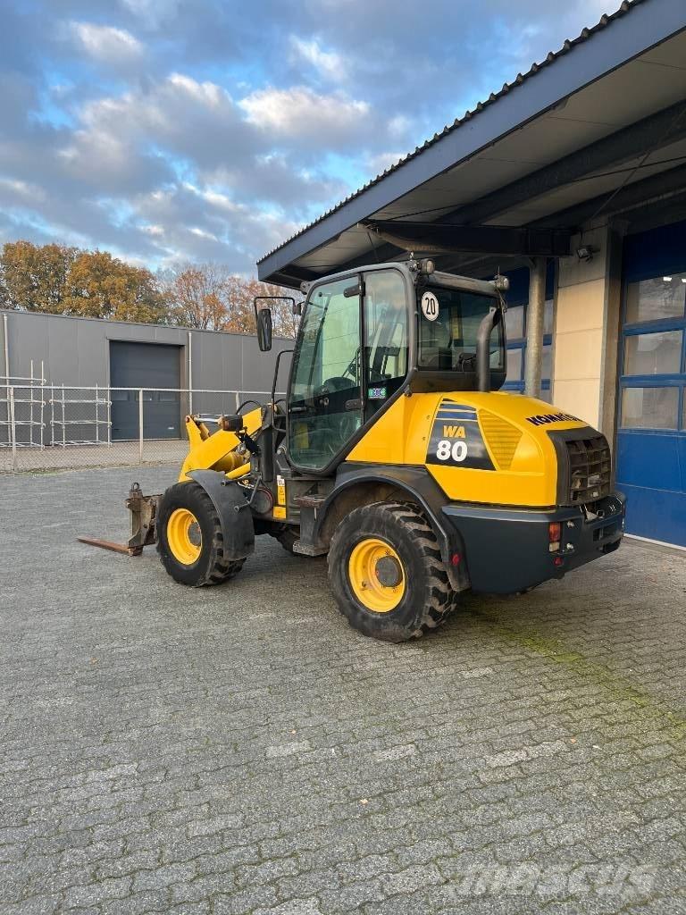 Komatsu WA 80-6 Chargeuse sur pneus