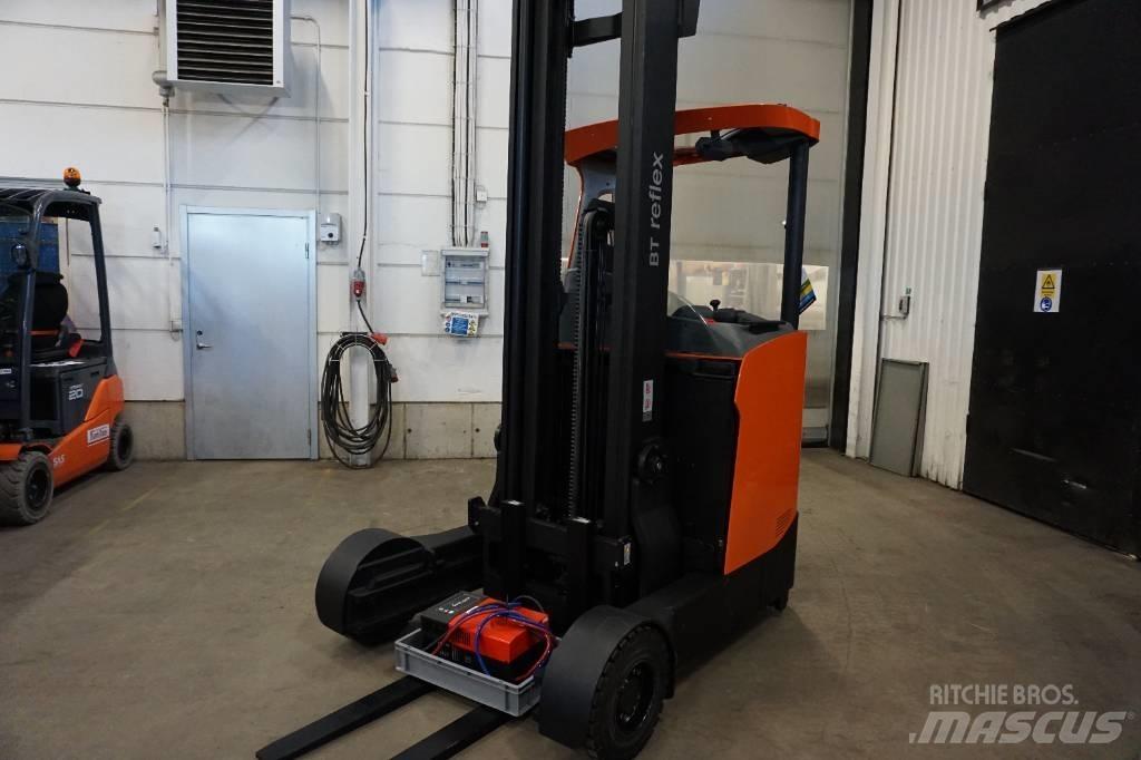 Toyota RRE160HR Chariot à mât rétractable