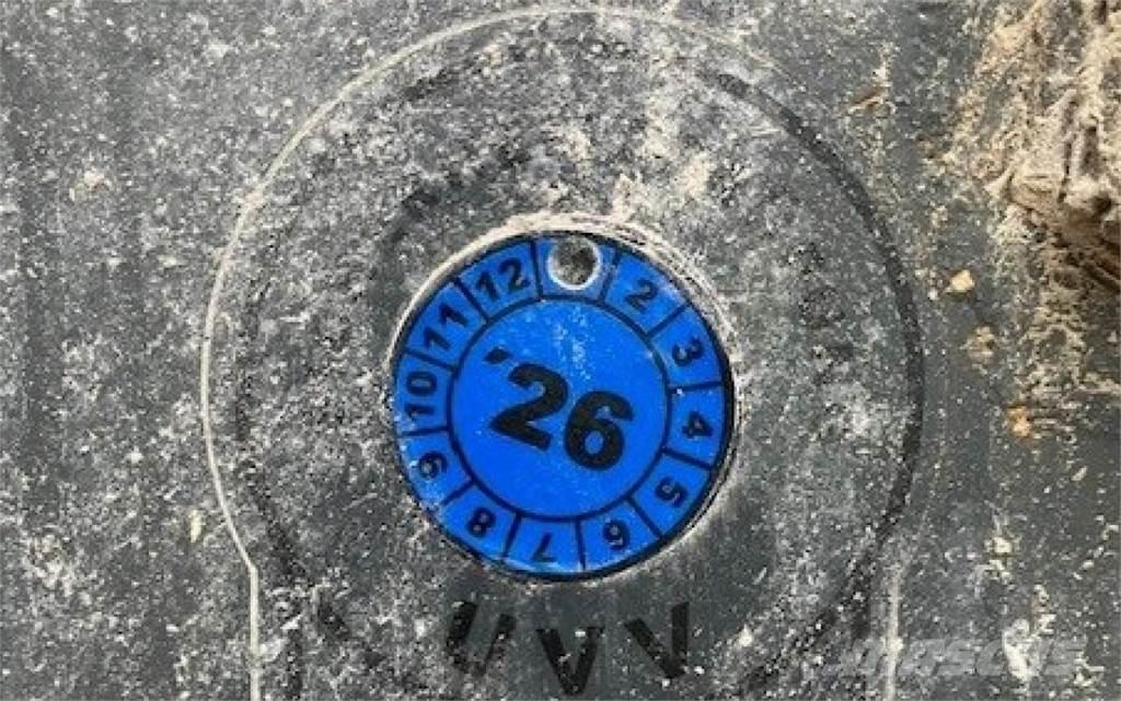 Komatsu WA 380--8E0 Chargeuse sur pneus