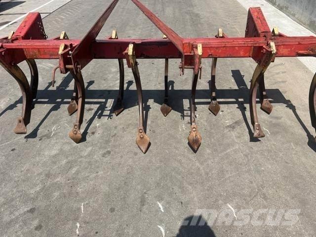 Wifo 2900 Déchaumeur, cultivateur
