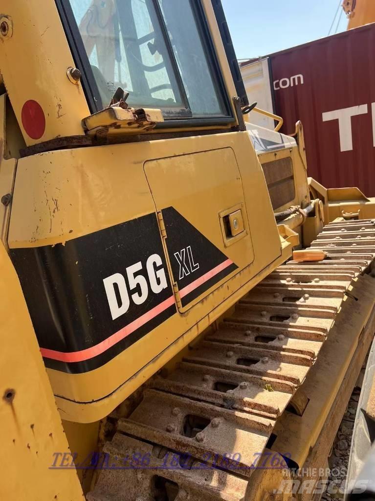 CAT D5G Bouteurs sur chenilles