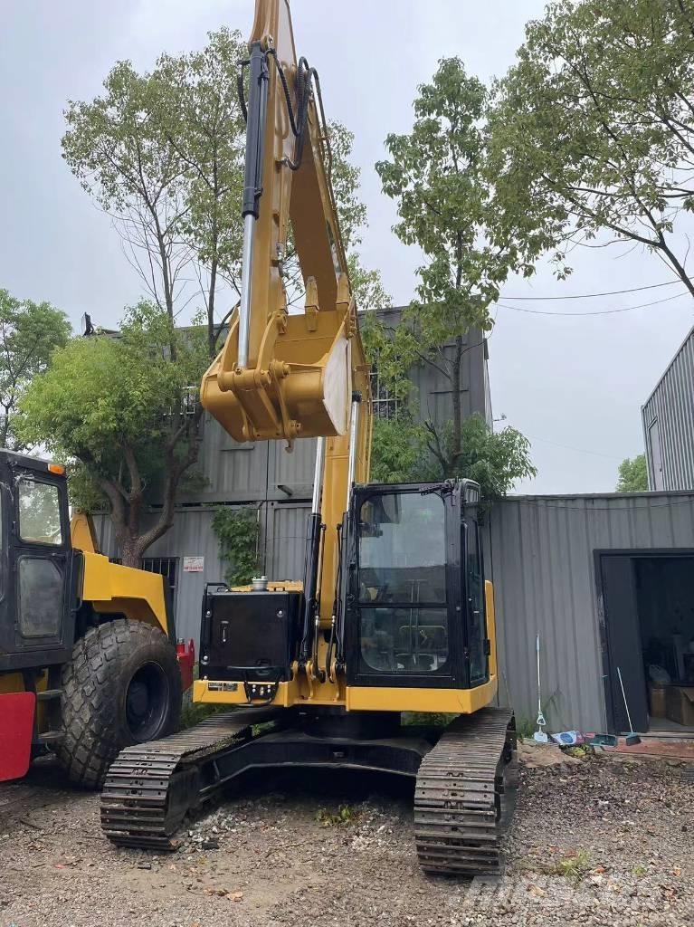 CAT 310 Pelle sur chenilles