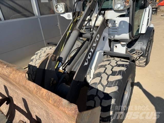 Volvo L 25 F Chargeuse sur pneus