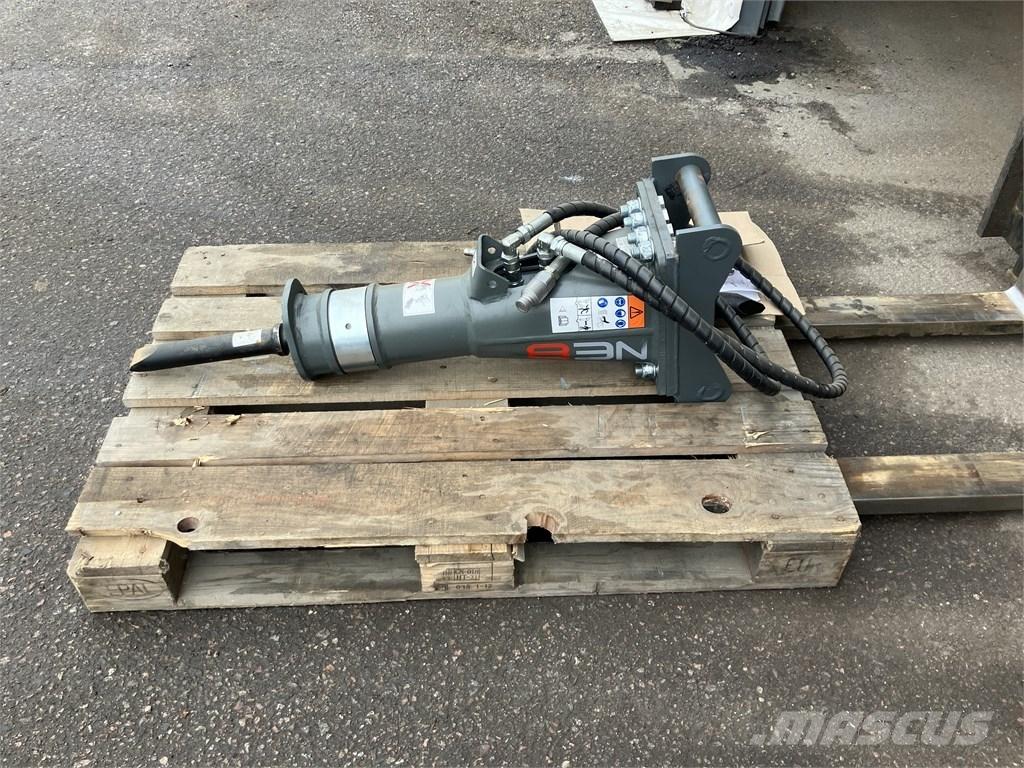 Montabert NE8 Marteau hydraulique