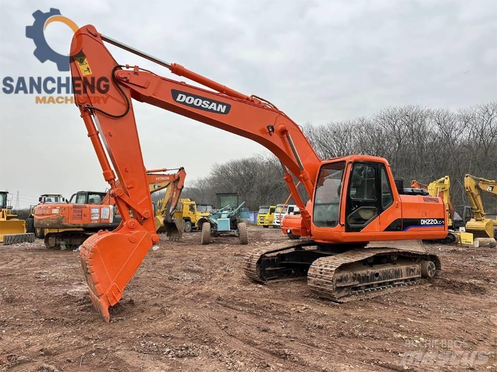 Doosan DH 220 Pelle sur chenilles