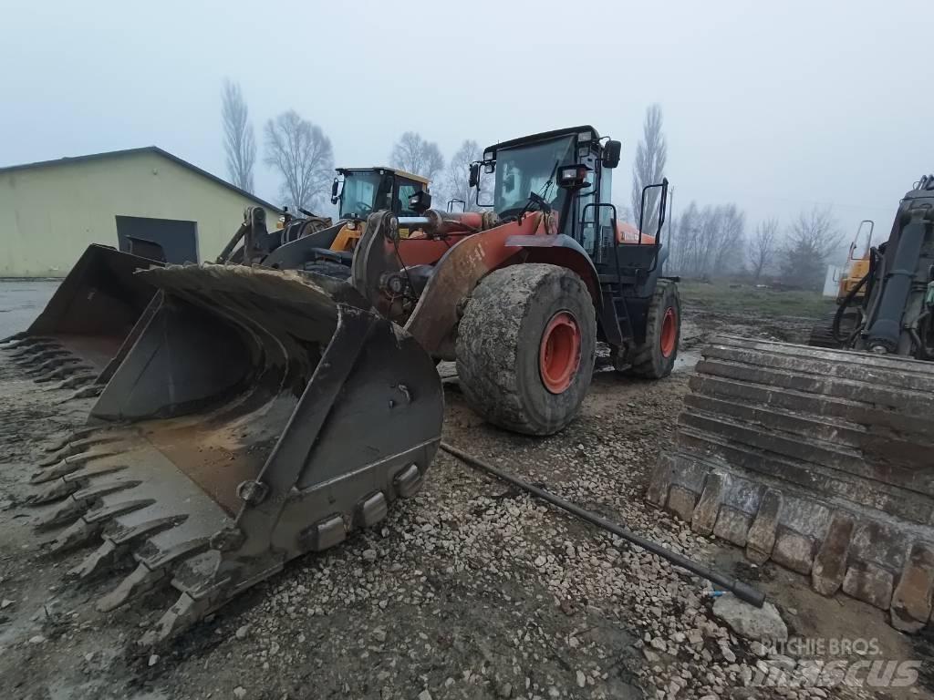 Hitachi ZW 310 Chargeuse sur pneus