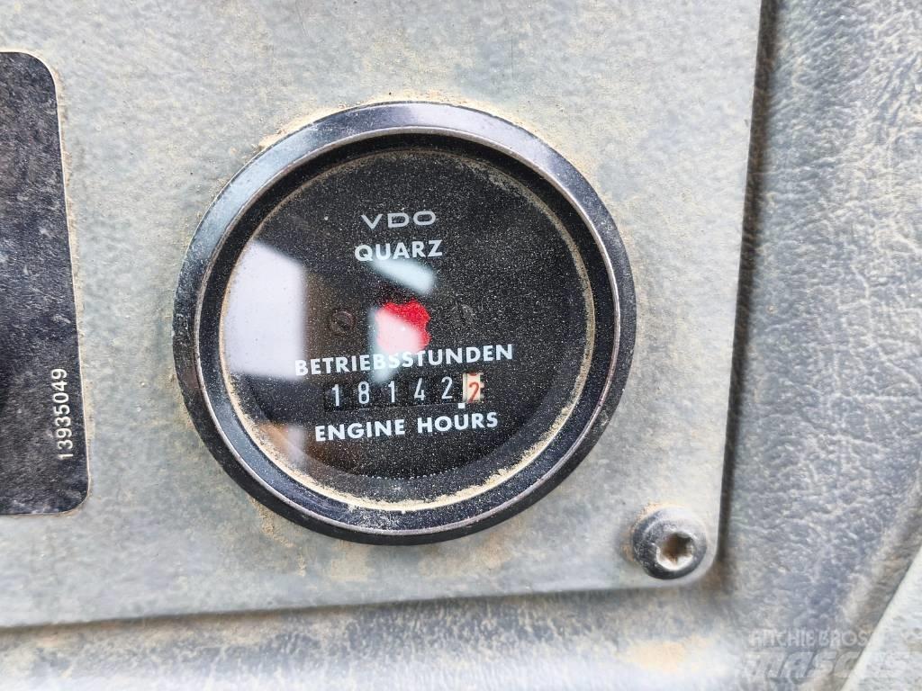 Volvo A 25 C Tombereau articulé