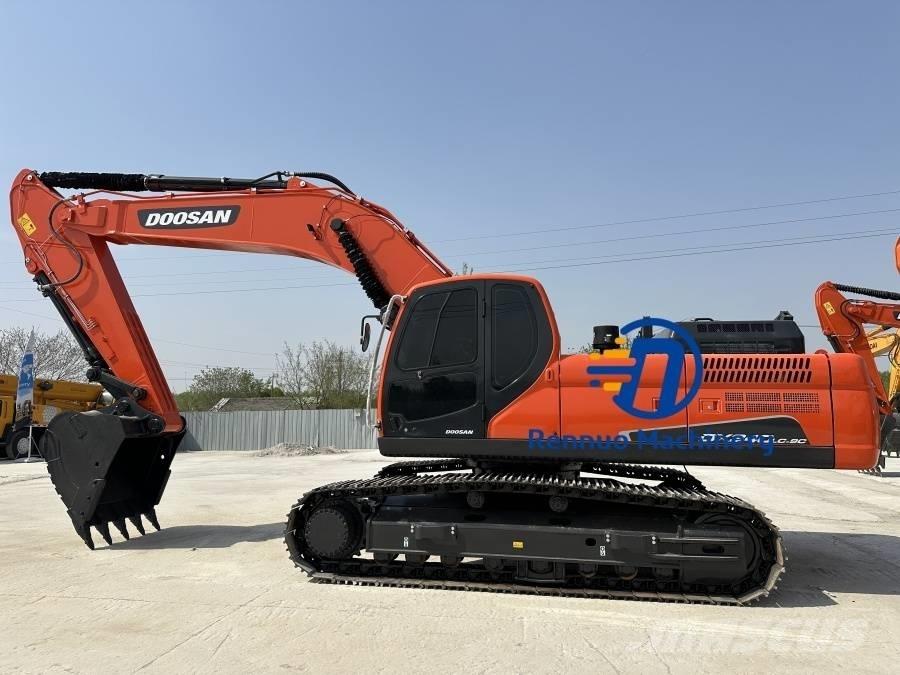 Doosan DX 340 Pelle sur chenilles