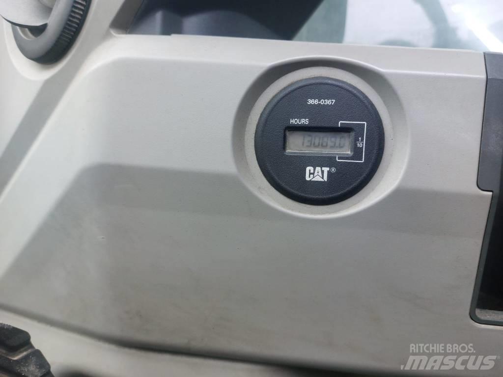 CAT 374 F Pelle sur chenilles