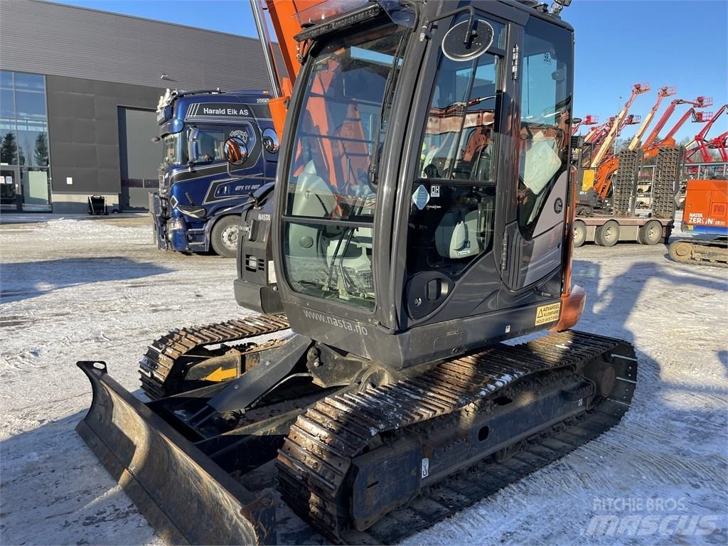 Hitachi ZX 85 US-6 Mini pelle 7t-12t