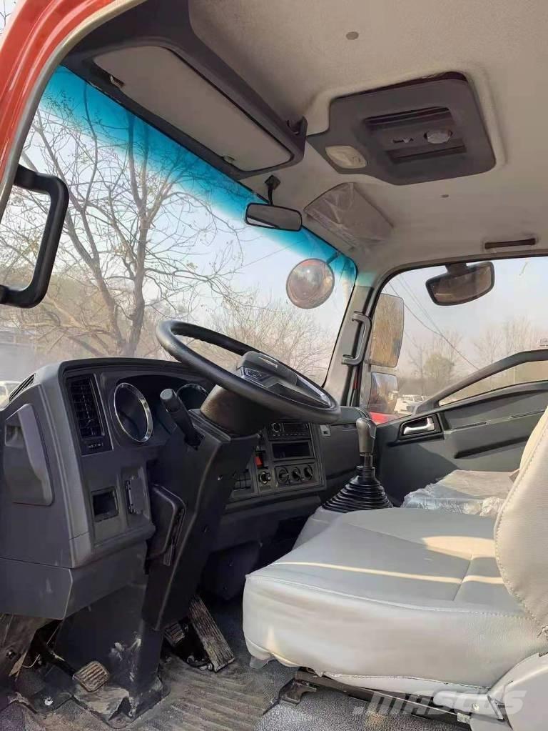Howo 4x2 Camion citerne à eau