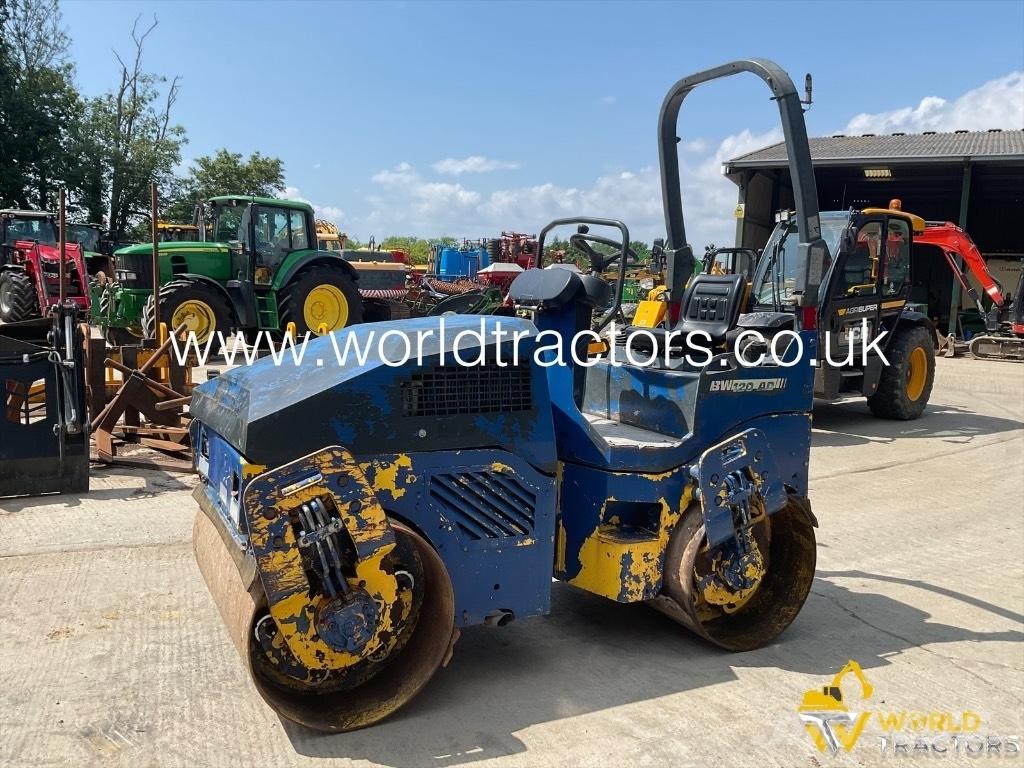 Bomag BW 120 Rouleaux monocylindre