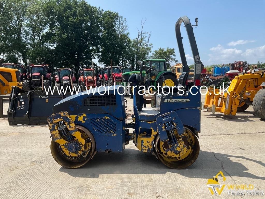 Bomag BW 120 Rouleaux monocylindre