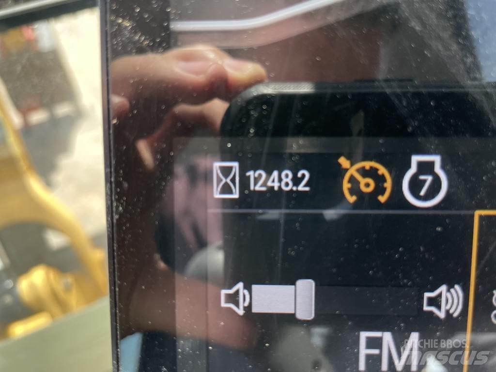CAT 301.6-05 A Pelle sur chenilles