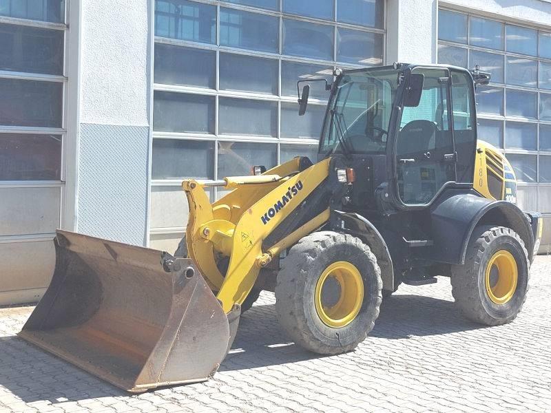 Komatsu WA 100 M-7 Chargeuse compacte