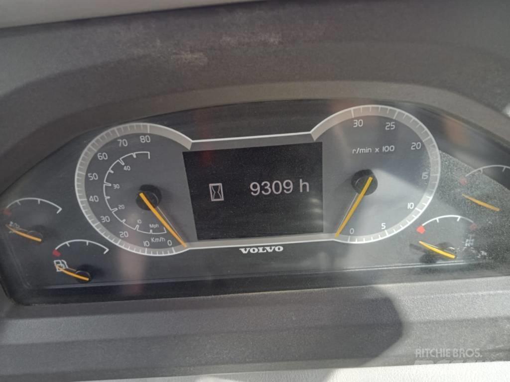 Volvo A 25 G Tombereau articulé