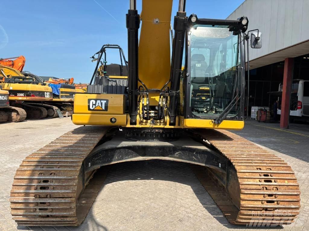 CAT 330 Pelle sur chenilles