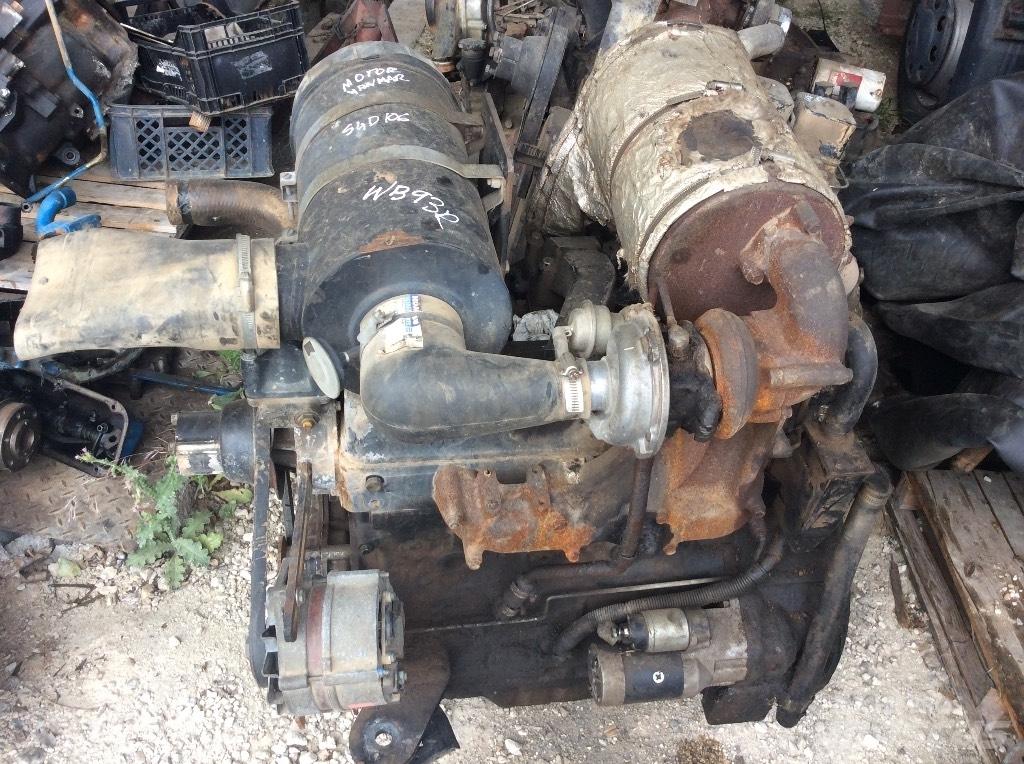 Komatsu WB 93 R Moteur