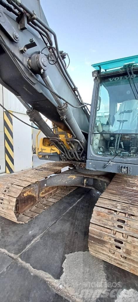 Volvo EC 210 C N L Pelle sur chenilles