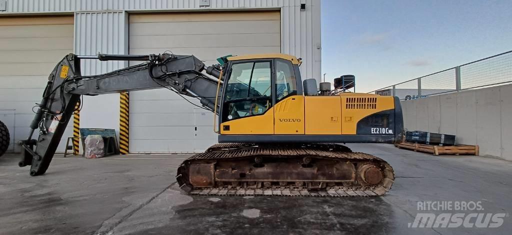 Volvo EC 210 C N L Pelle sur chenilles