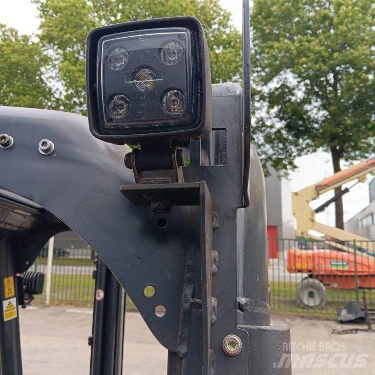 Linde E16P Chariots élévateurs électriques