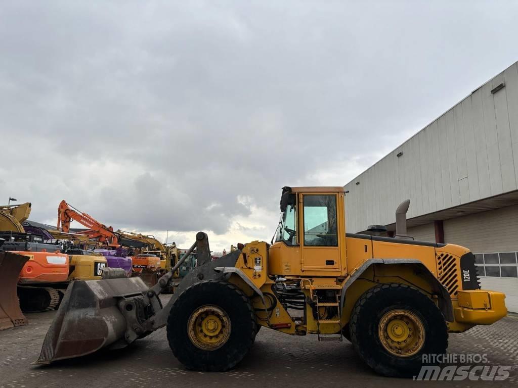 Volvo L 120 E Chargeuse sur pneus