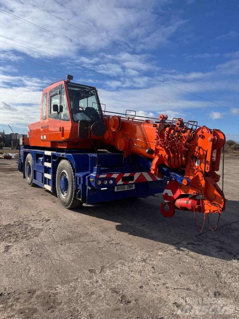 Kato krm -20h Grues tout terrain