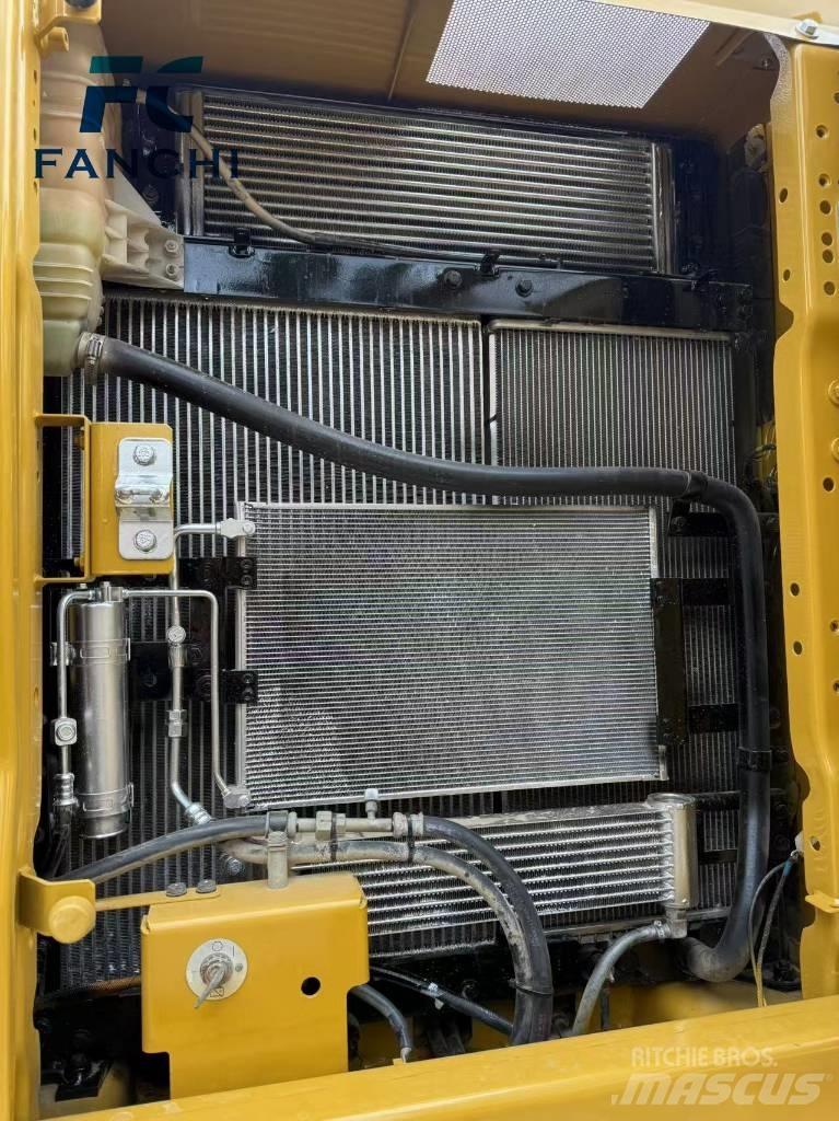 CAT 320 Pelle sur chenilles