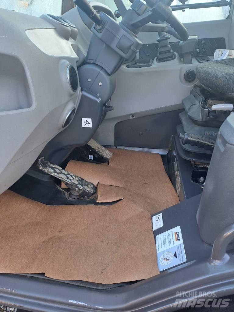 CASE 21 F Chargeuse sur pneus