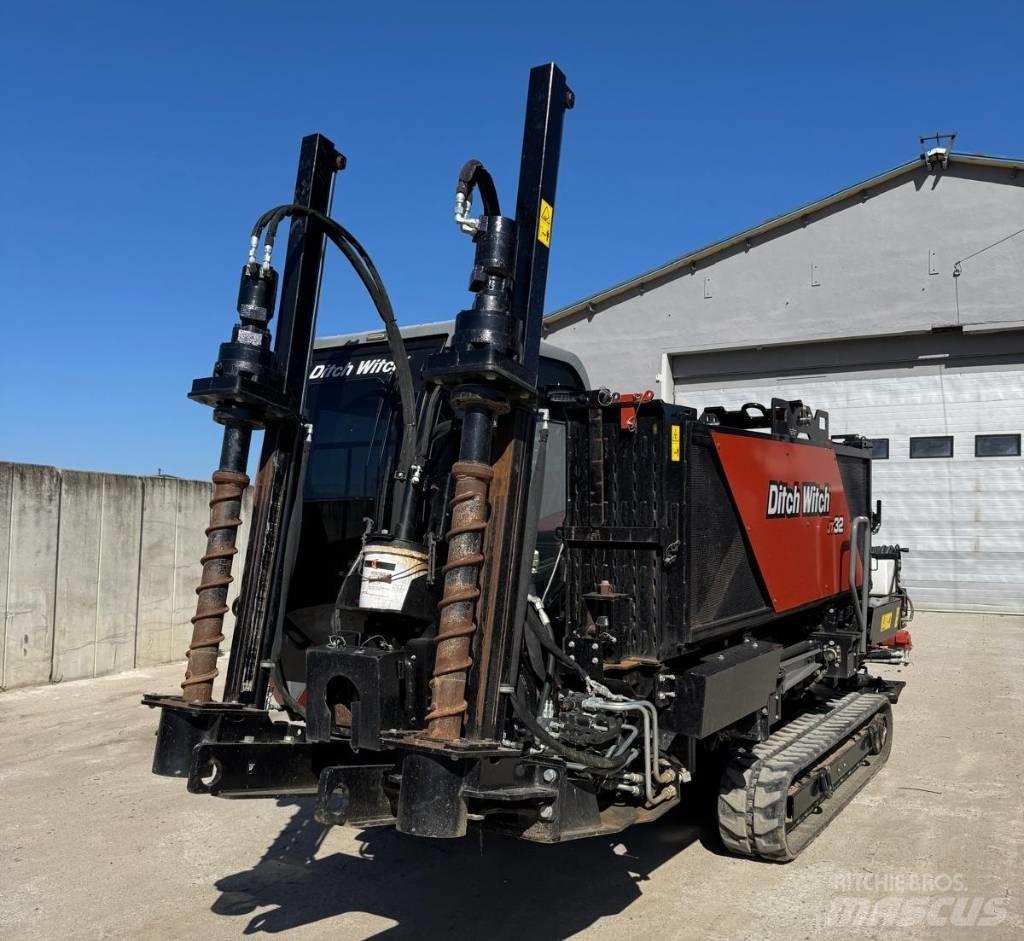 Ditch Witch AT32 Foreuse horizontale