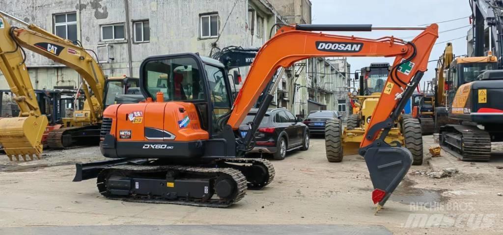 Doosan DX 60 Mini pelle < 7t