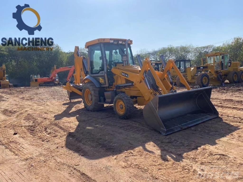 JCB 3CX Tractopelle