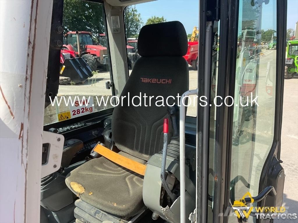 Takeuchi TB 230 Mini pelle < 7t